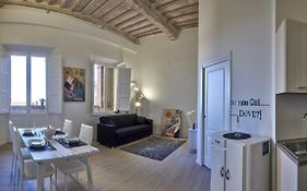 Casa Con Loggiato Residenza Storica